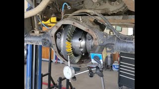 How To ReGear a Dana 44 [upl. by Ttezil]